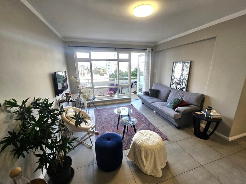 2 Bedroom Property for Sale in Sea Point Western Cape